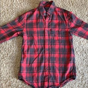 American Eagle button up